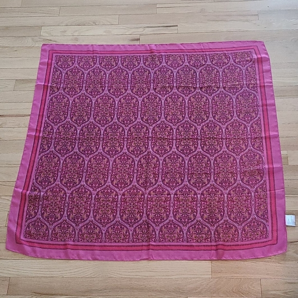 ‎Scarf - Picture 1 of 2